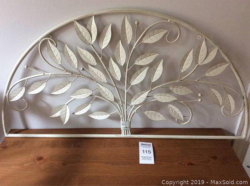 Lot #0115 (1 of 5)