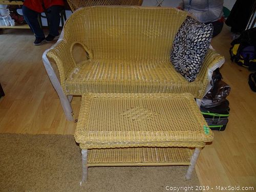 Lot #0475 (1 of 8)