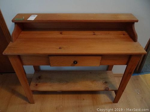 Lot #0518 (1 of 7)