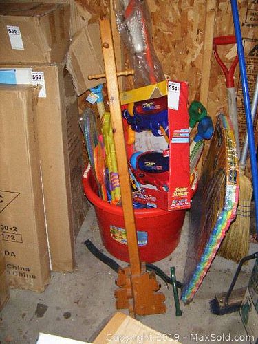 Lot #0554 (1 of 15)