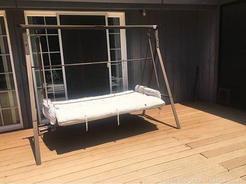 Lot #0451 (1 of 12)