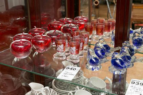 Lot #0940 (1 of 7)