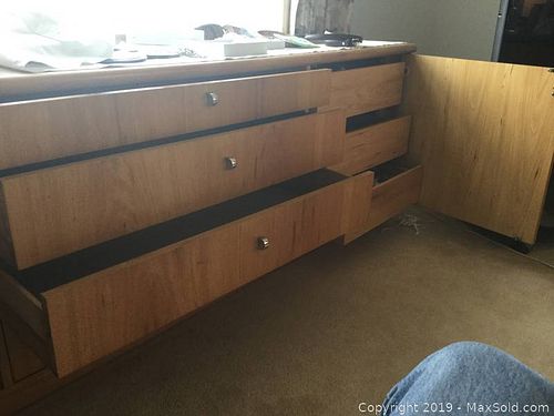 Lot #0738 (1 of 7)