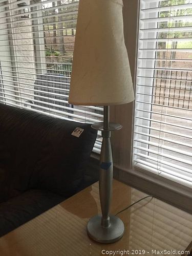 Lot #0667 (1 of 9)