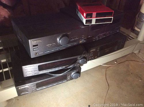 Lot #0743 (1 of 13)