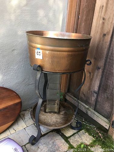 Lot #0065 (1 of 7)
