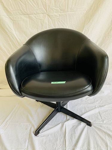 Lot #0012 (1 of 3)