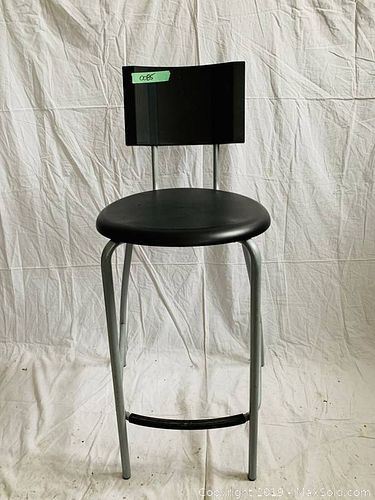 Lot #0085 (1 of 1)