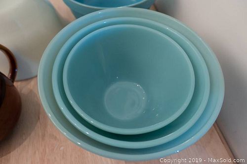 Lot #0005 (1 of 8)