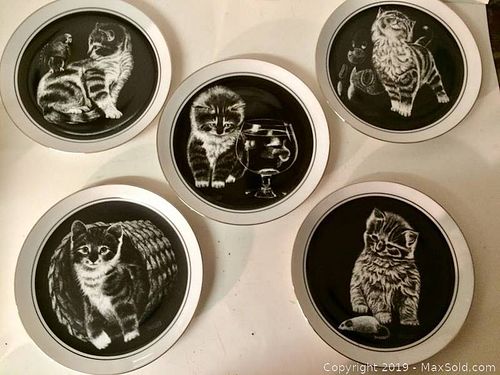 Lot #0051 (1 of 7)