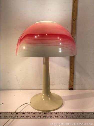 Lot #0015 (1 of 9)