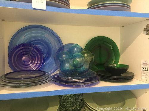 Lot #0222 (1 of 9)