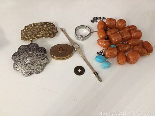 Lot #0023 (1 of 9)