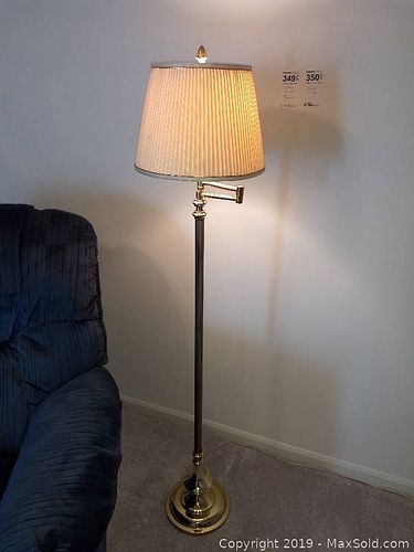 Lot #0350 (1 of 4)