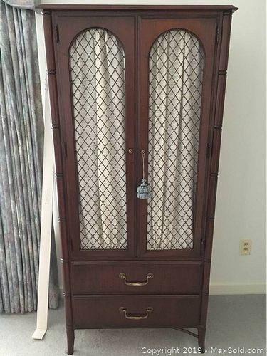 Lot #0388 (1 of 9)