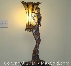 Lot #0787 (1 of 5)