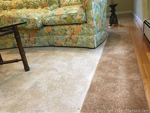 Lot #0696 (1 of 8)
