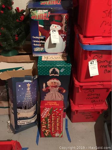 Lot #0048 (1 of 10)