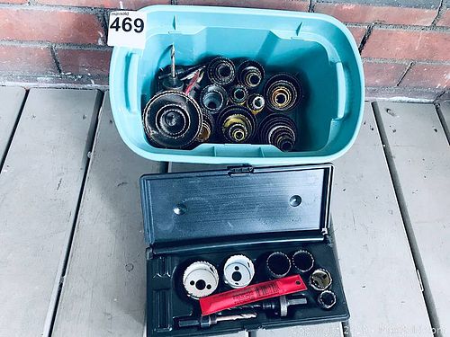 Lot #0469 (1 of 7)
