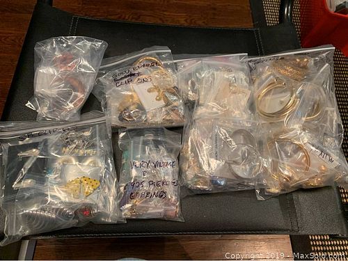 Lot #0612 (1 of 11)