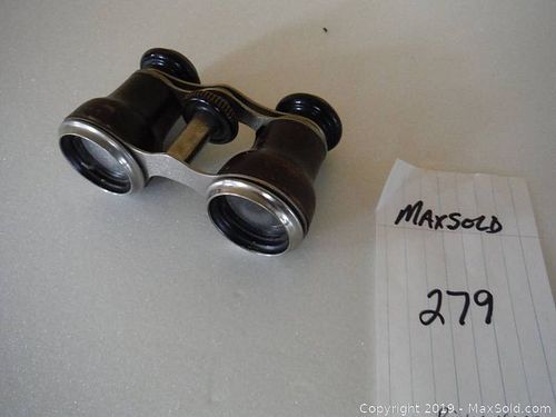 Lot #0279 (1 of 3)