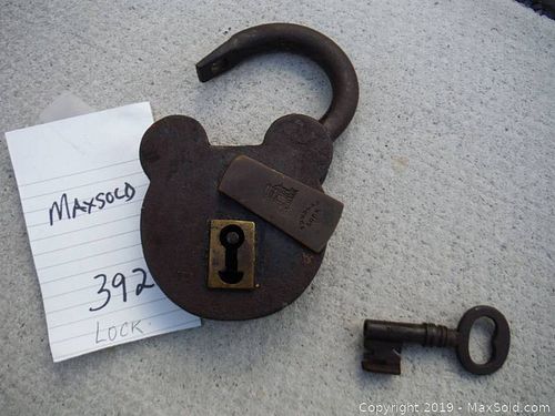 Lot #0392 (1 of 3)