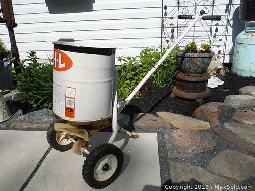 Lot #0398 (1 of 5)