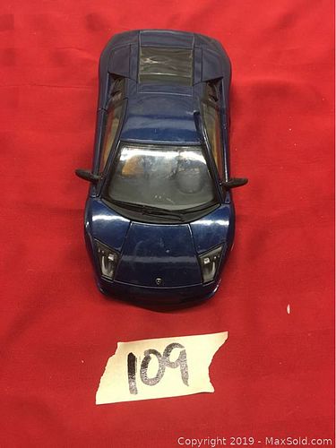 Lot #0109 (1 of 5)