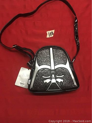 Lot #0118 (1 of 4)