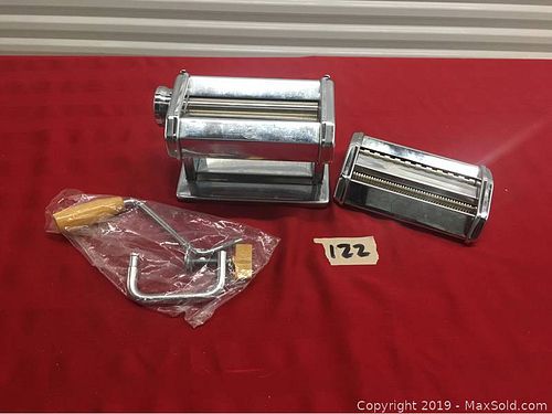 Lot #0122 (1 of 5)