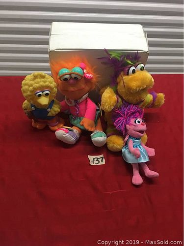 Lot #0137 (1 of 8)