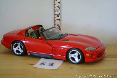 Lot #0053 (1 of 6)