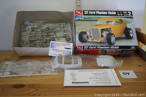 Lot #0059 (1 of 3)