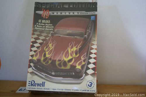 Lot #0061 (1 of 6)