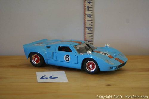 Lot #0066 (1 of 5)
