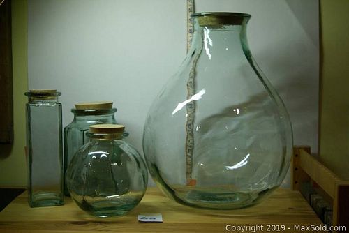 Lot #0068 (1 of 3)