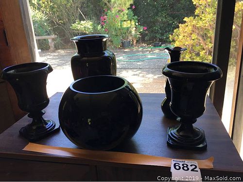 Lot #0682 (1 of 10)