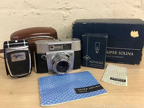 Lot #0028 (1 of 11)