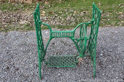 Lot #0021 (1 of 7)