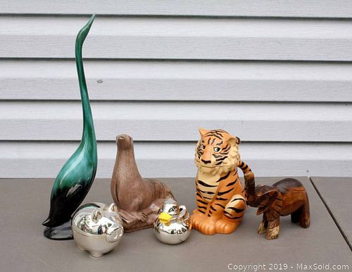 Lot #0103 (1 of 8)
