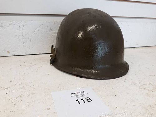 Lot #0118 (1 of 7)