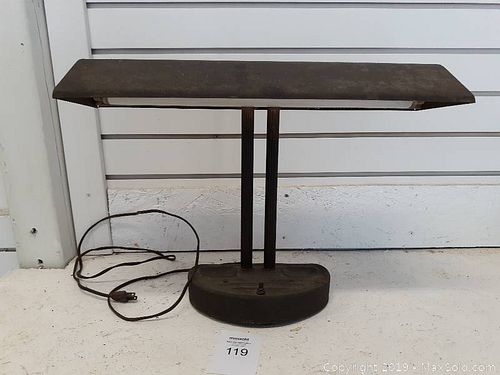 Lot #0119 (1 of 8)