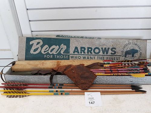 Lot #0147 (1 of 13)
