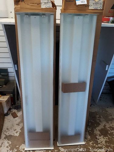 Lot #0163 (1 of 4)