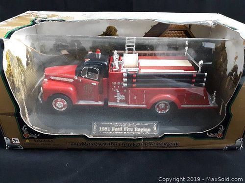 Lot #0179 (1 of 8)
