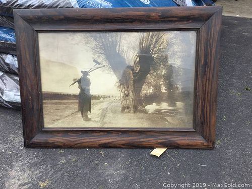 Lot #0028 (1 of 4)