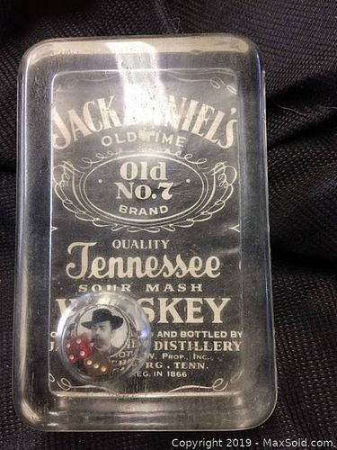 Lot #0018 (1 of 4)