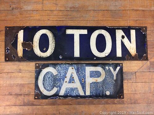 Lot #0026 (1 of 5)