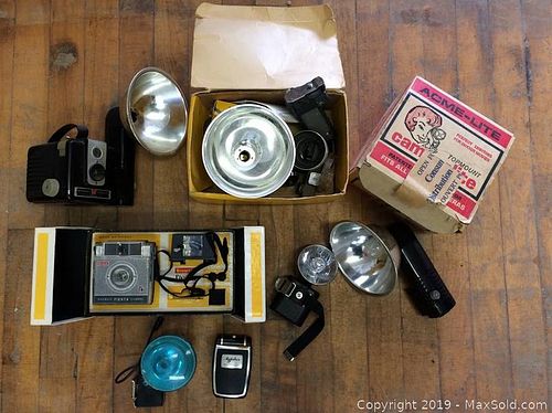 Lot #0042 (1 of 9)