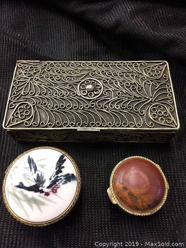 Lot #0055 (1 of 8)